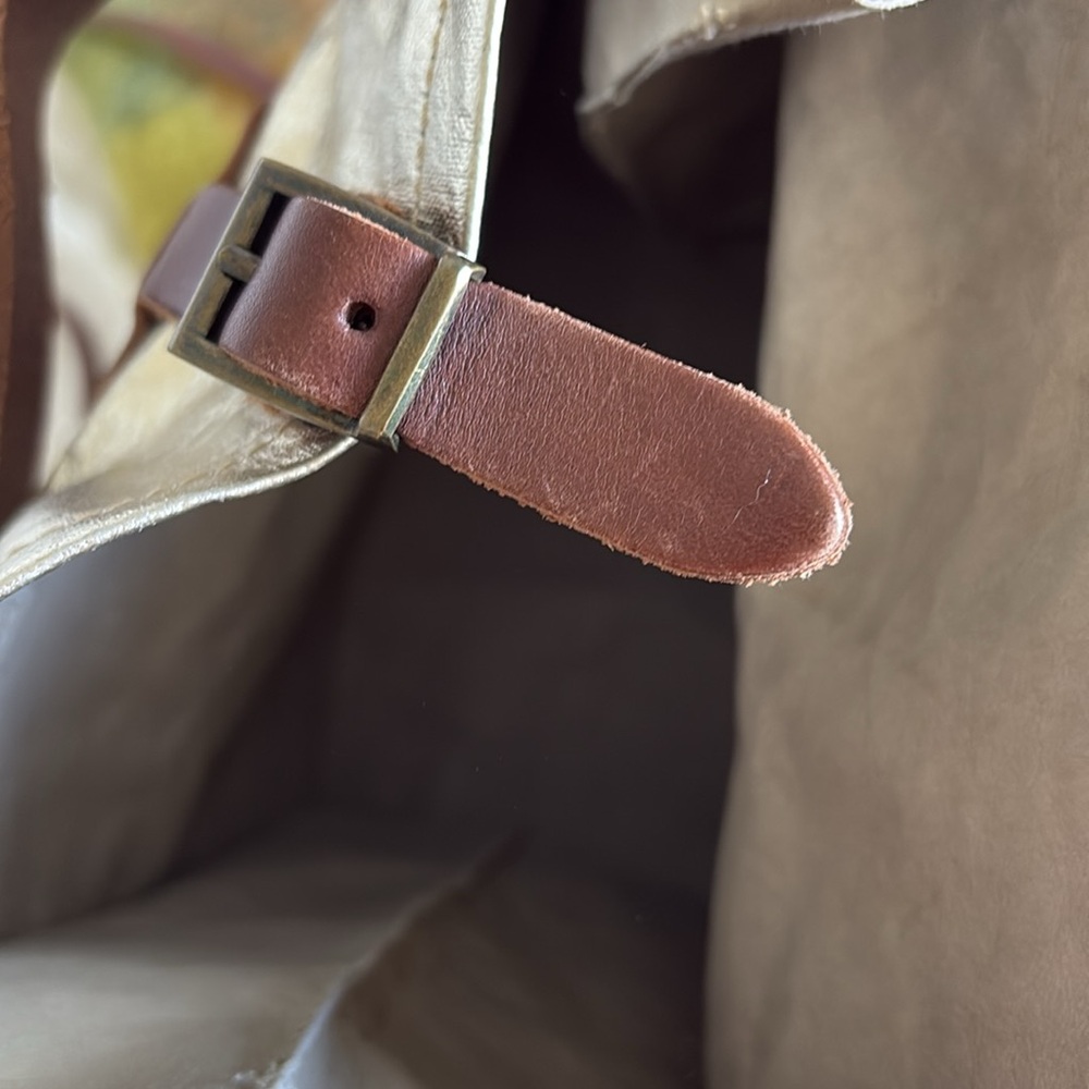 Uashmama gold bag/purse/tote with strap - Picture 4 of 4